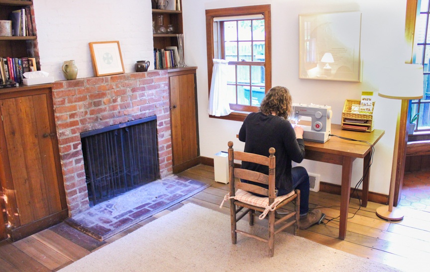 Barrett-Gate House living room area