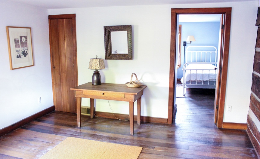 Barrett-Gate House living room area