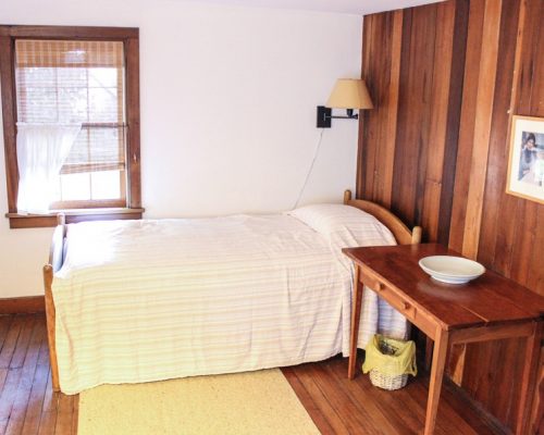 Barrett-Gate House bedroom